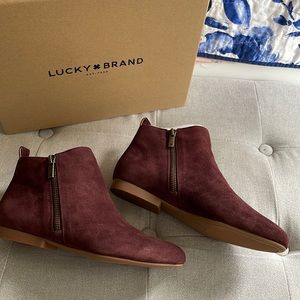 Lucky brand Glexi ankle boots with double zippers in raisin